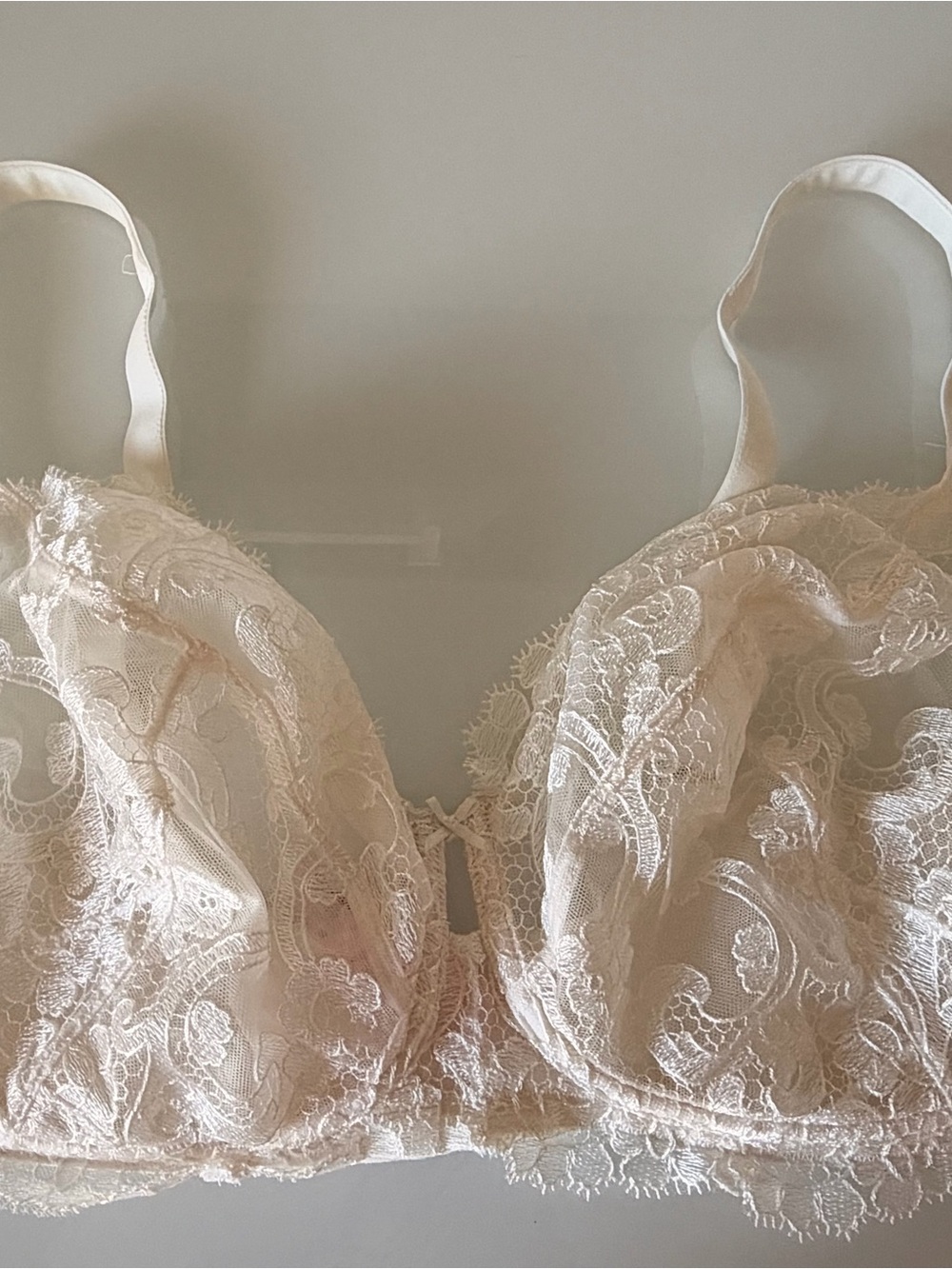 Victoria’s Secret Lace Balconette Soft Bra in Ivory 40 G
